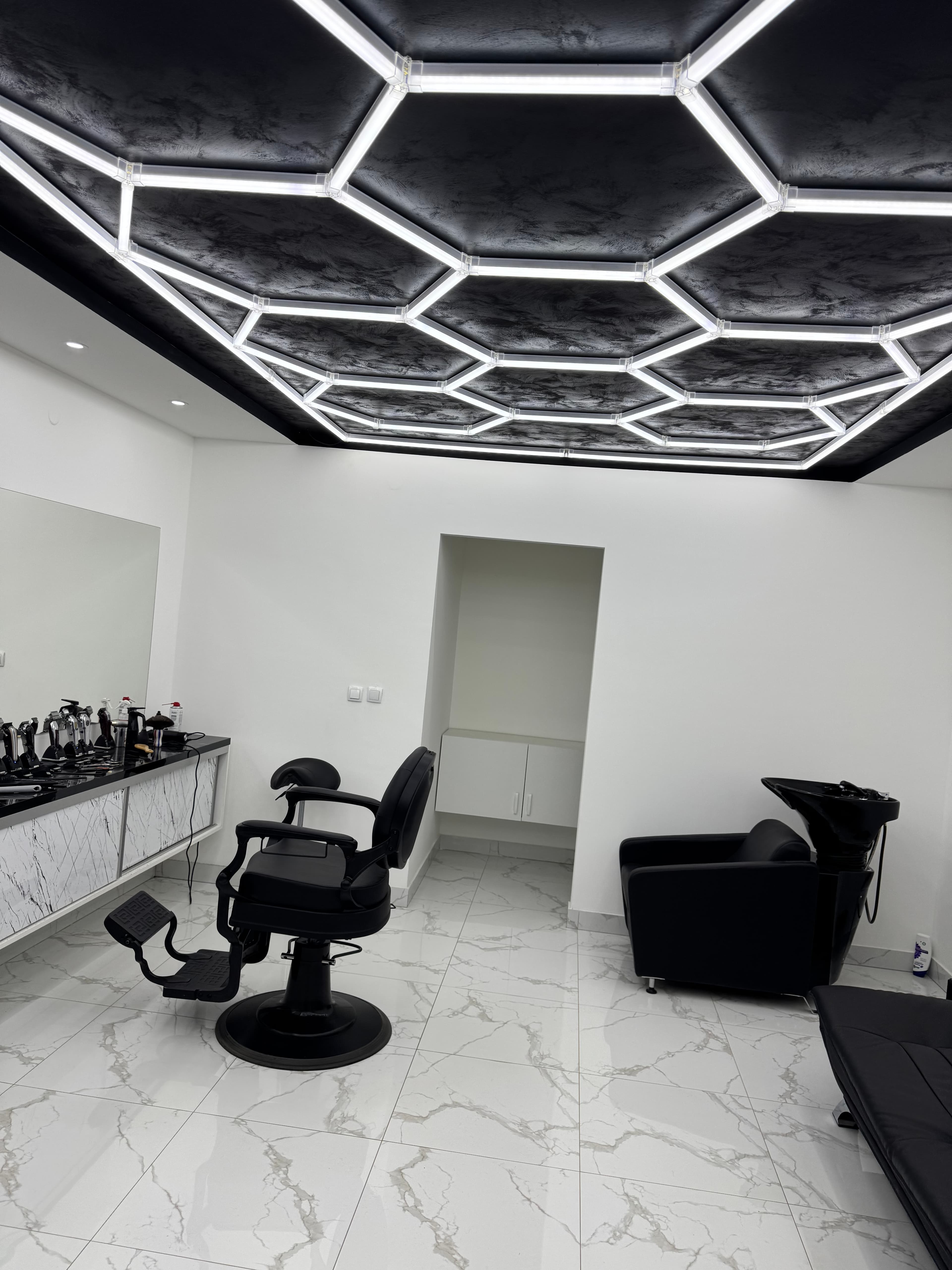 Doctor Barber studio